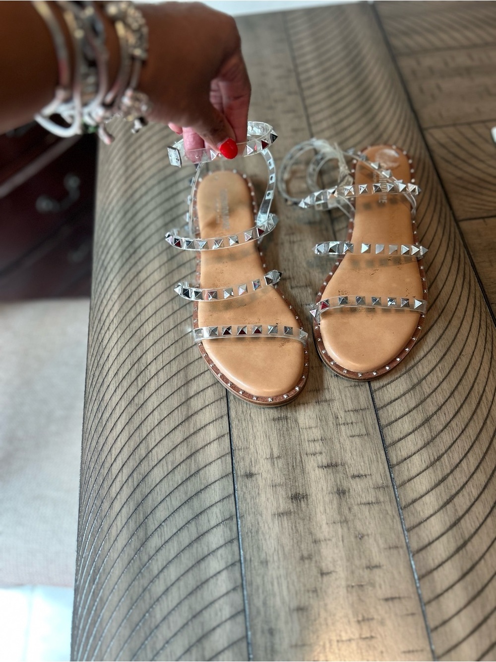 Cushionaire Studded Women's Gladiator Sandals 7.5 - Picture 4 of 4